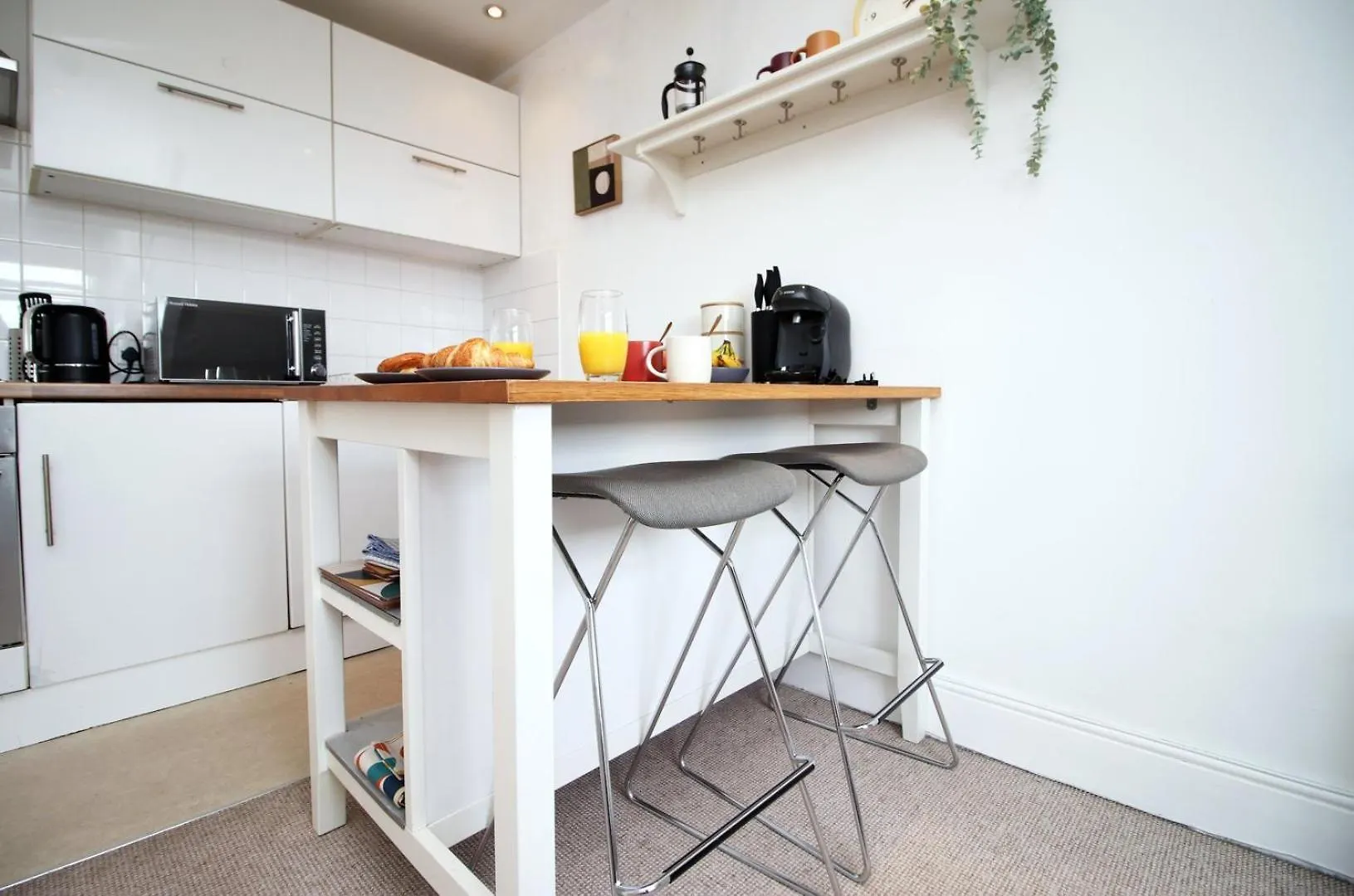 Apartment Chic And Spacious 1-Bedroom Flat Pontcanna Cardiff