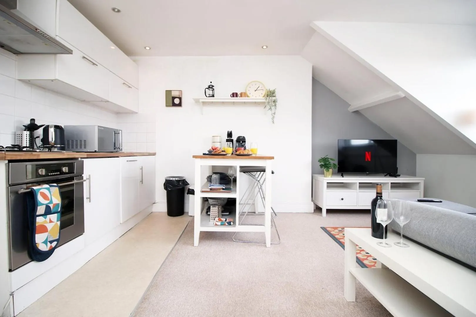 Chic And Spacious 1-Bedroom Flat Pontcanna Cardiff